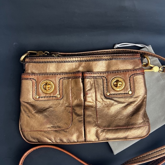 Mark by Mark Jacobs Metallic Bronze Crossbody Bag - Picture 6 of 7